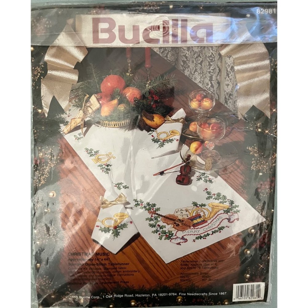VTG NWT Bucilla Christmas Music Tablerunner Cross Stitch Kit 82981 Needlepoint